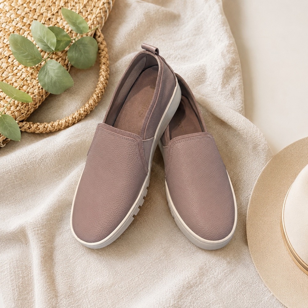Vionic Cambria Slip On Sneakers Womens 8 Magnolia Dusk Leather Orthotic Shoe